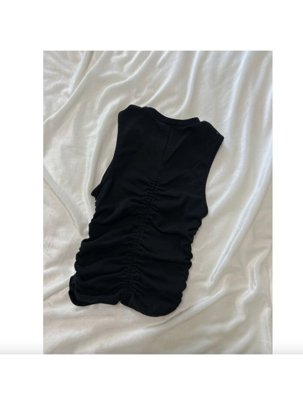 runched crop top - Picture 3 of 3